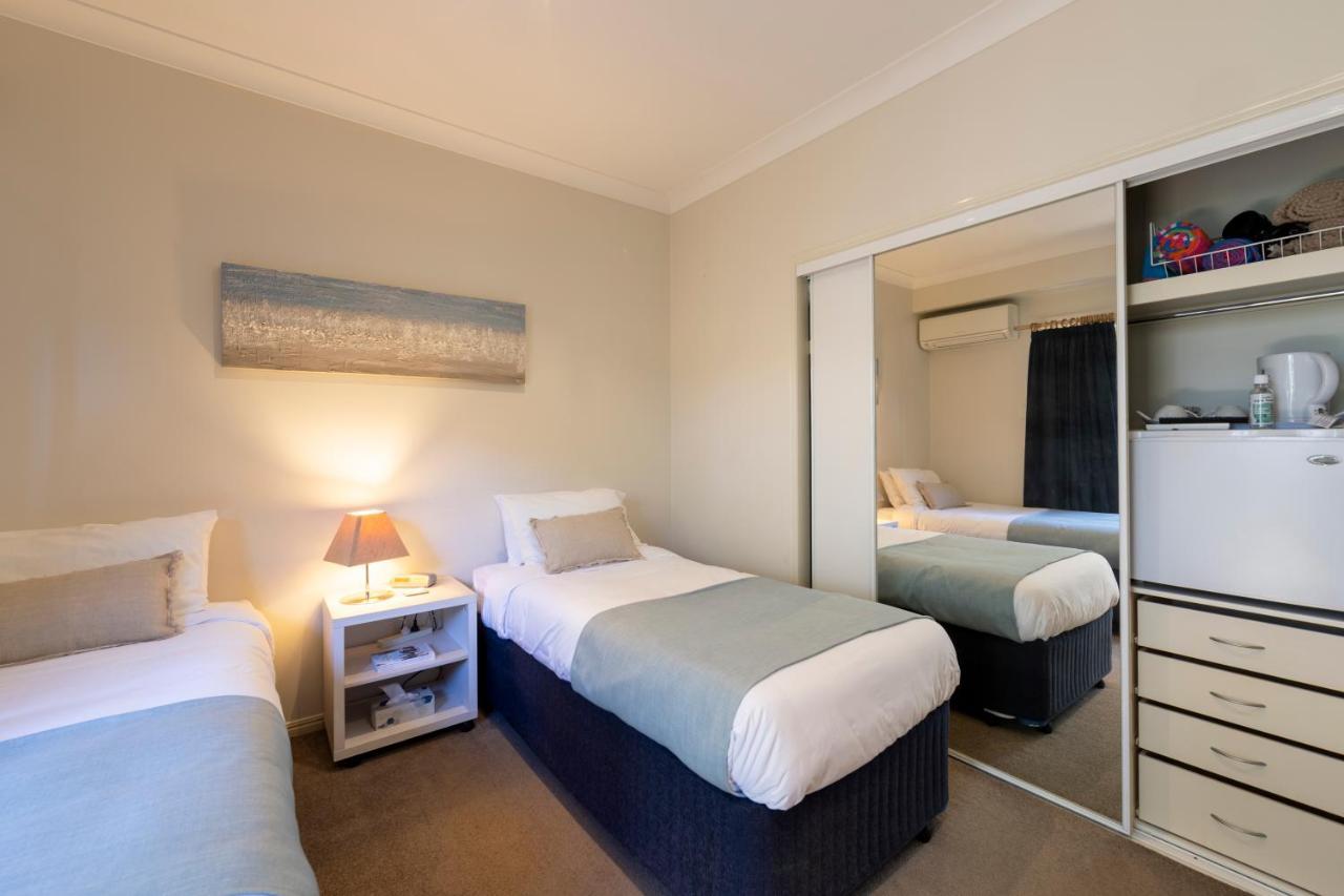 Beachhouse Bed And Breakfast Redcliffe Eksteriør bilde