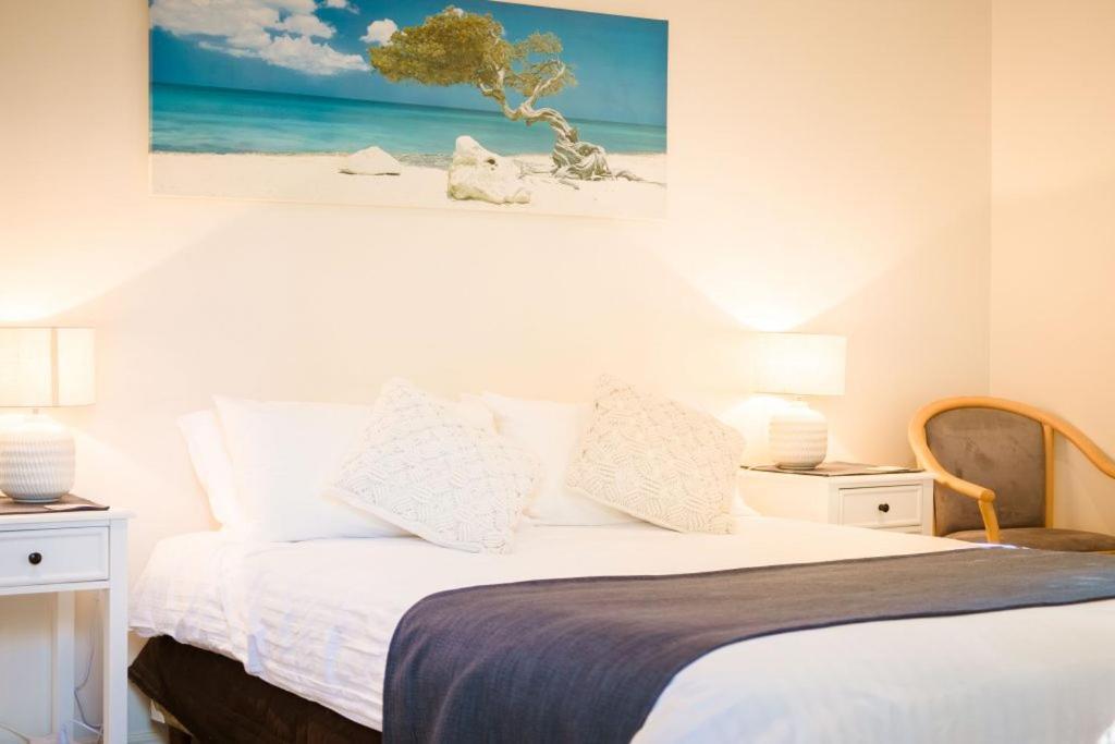 Beachhouse Bed And Breakfast Redcliffe Eksteriør bilde